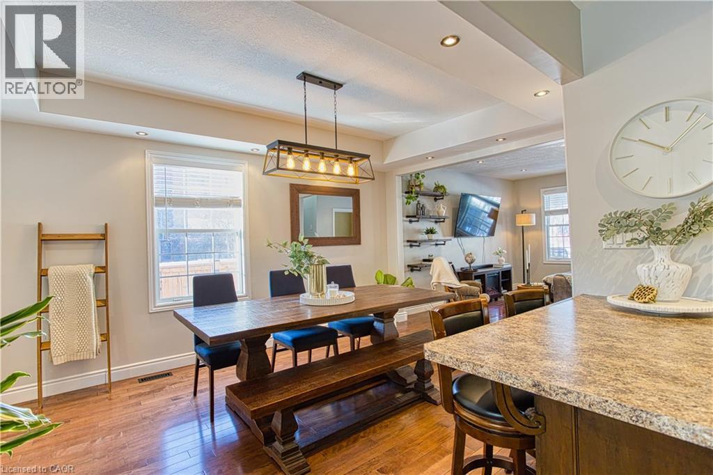 153 Gladstone Avenue, Hamilton, ON - Indoor Photo Showing Dining Room