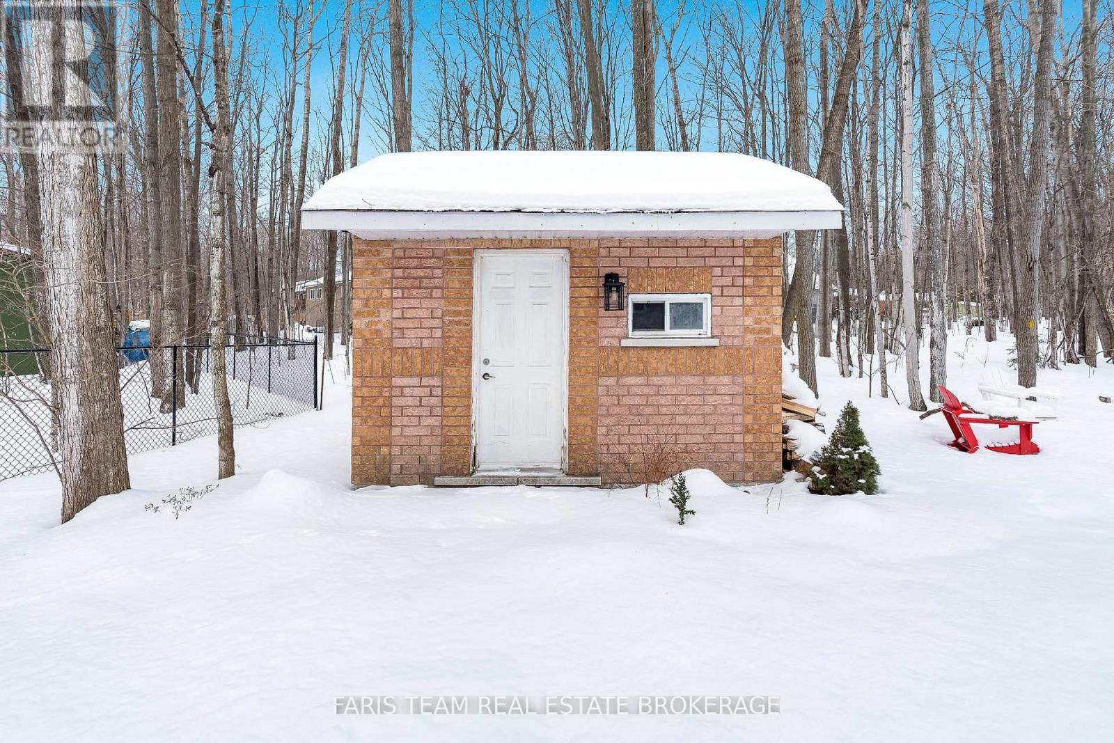 100 Desroches Trail, Tiny, ON - Outdoor