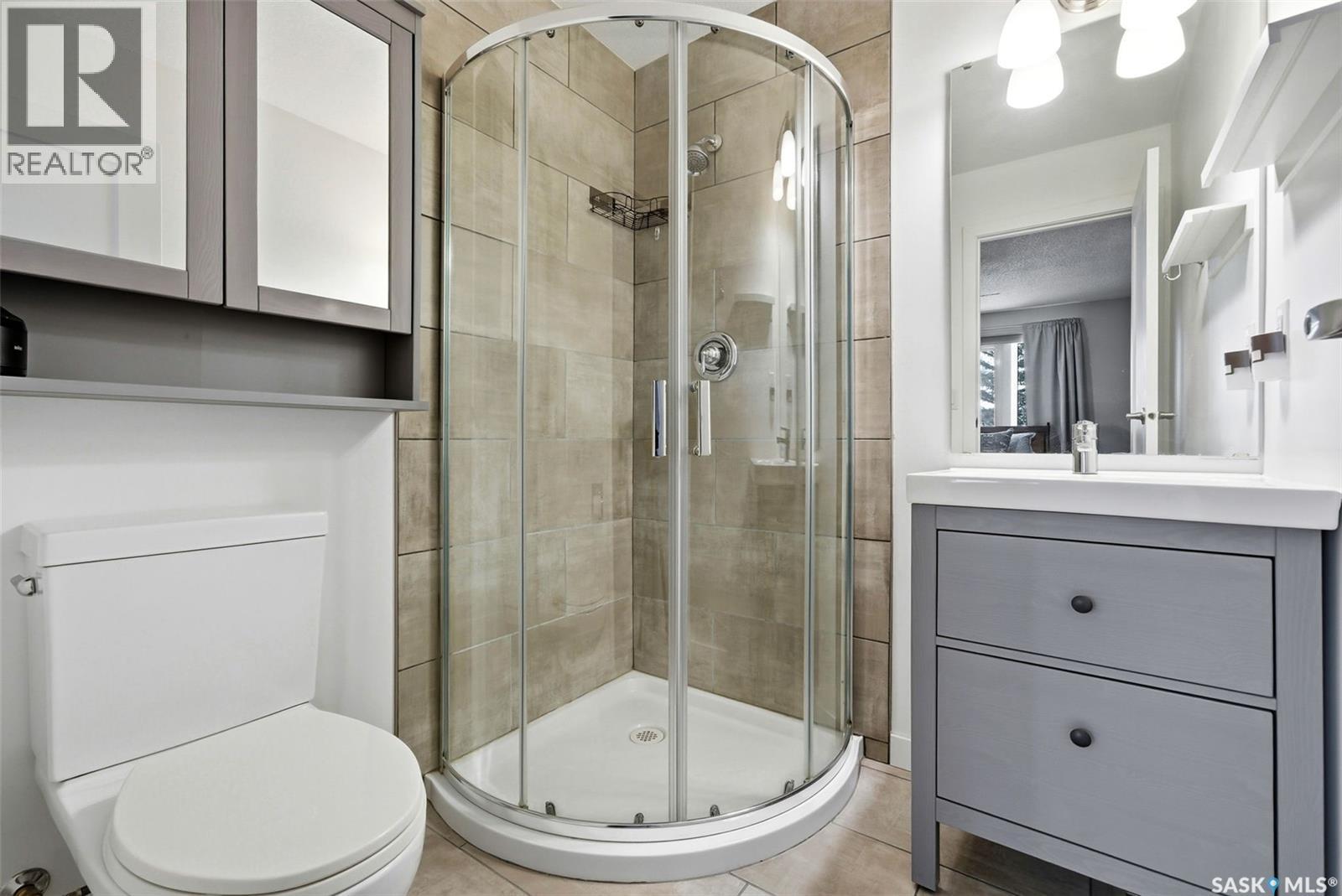 198 Plainsview Drive, Regina, SK - Indoor Photo Showing Bathroom
