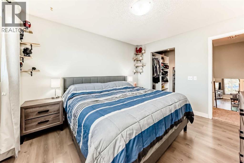 Made for King's and Queens - this large bedroom is perfect! - 7840 20A Street Se, Calgary, AB - Indoor Photo Showing Bedroom