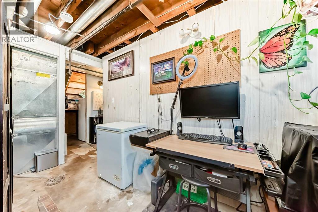 Basement bonus space - 7840 20A Street Se, Calgary, AB - Indoor