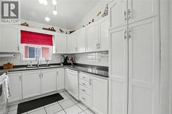 lots of storage in the kitchen -