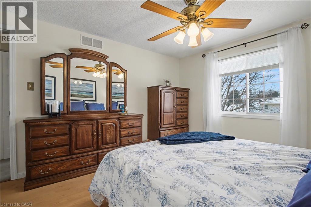 252 Keewatin Avenue, Kitchener, ON - Indoor Photo Showing Bedroom