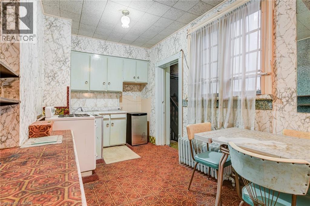 99 Blake Street, Hamilton, ON - Indoor