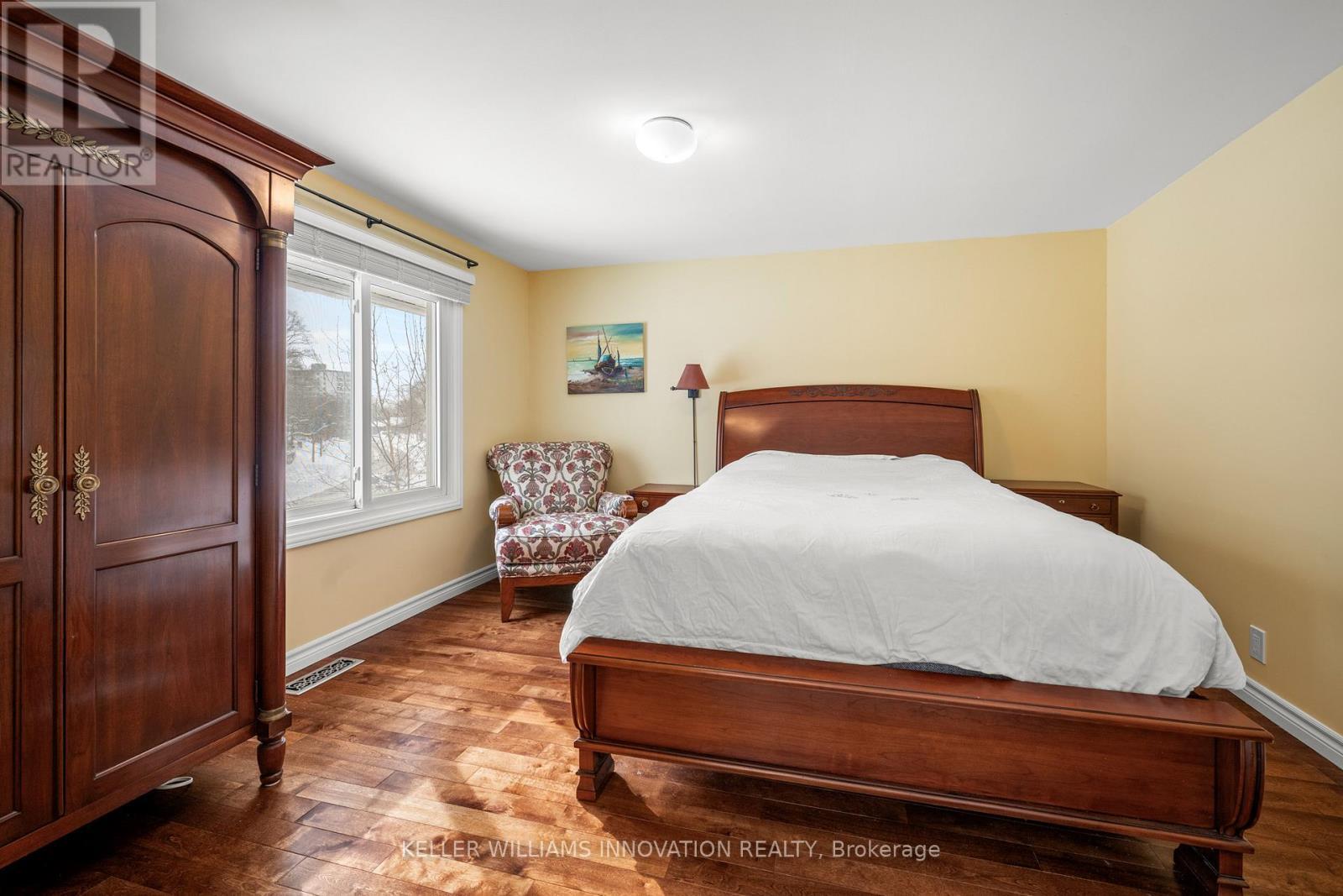 339 Glenridge Drive, Waterloo, ON - Indoor Photo Showing Bedroom