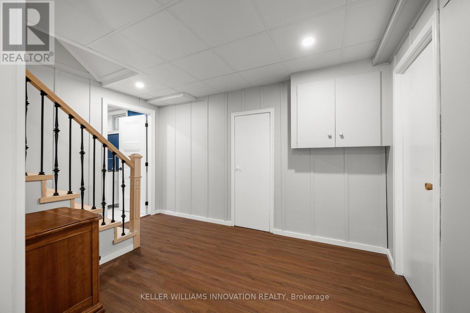 339 Glenridge Drive, Waterloo, ON - Indoor