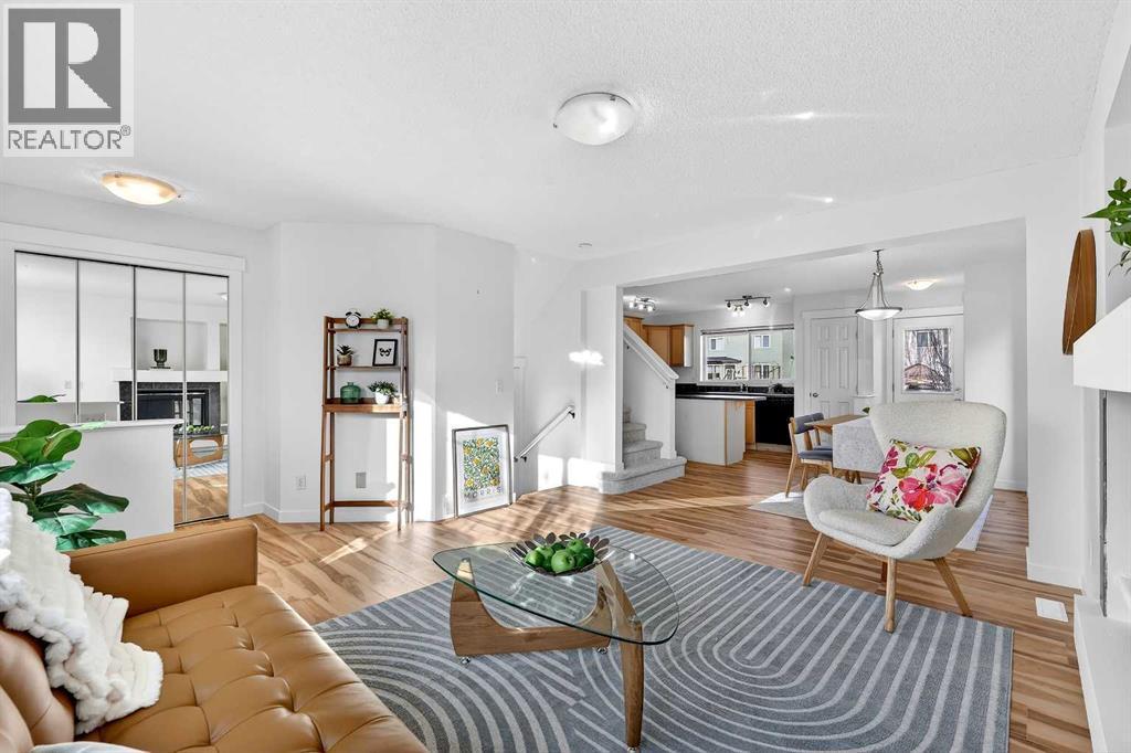 109 Copperstone Grove Se, Calgary, AB - Indoor Photo Showing Living Room