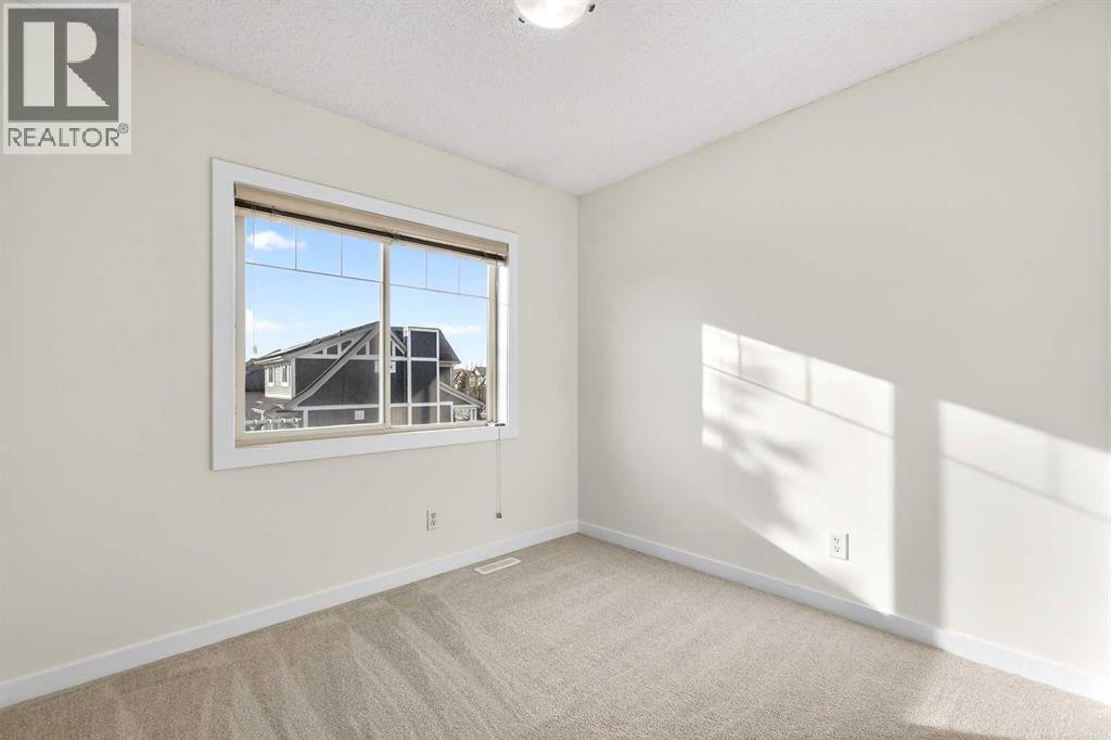 109 Copperstone Grove Se, Calgary, AB - Indoor Photo Showing Other Room