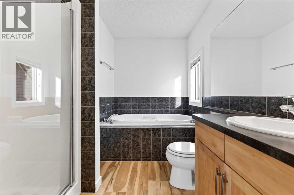 109 Copperstone Grove Se, Calgary, AB - Indoor Photo Showing Bathroom