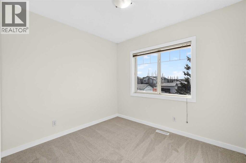 109 Copperstone Grove Se, Calgary, AB - Indoor Photo Showing Other Room