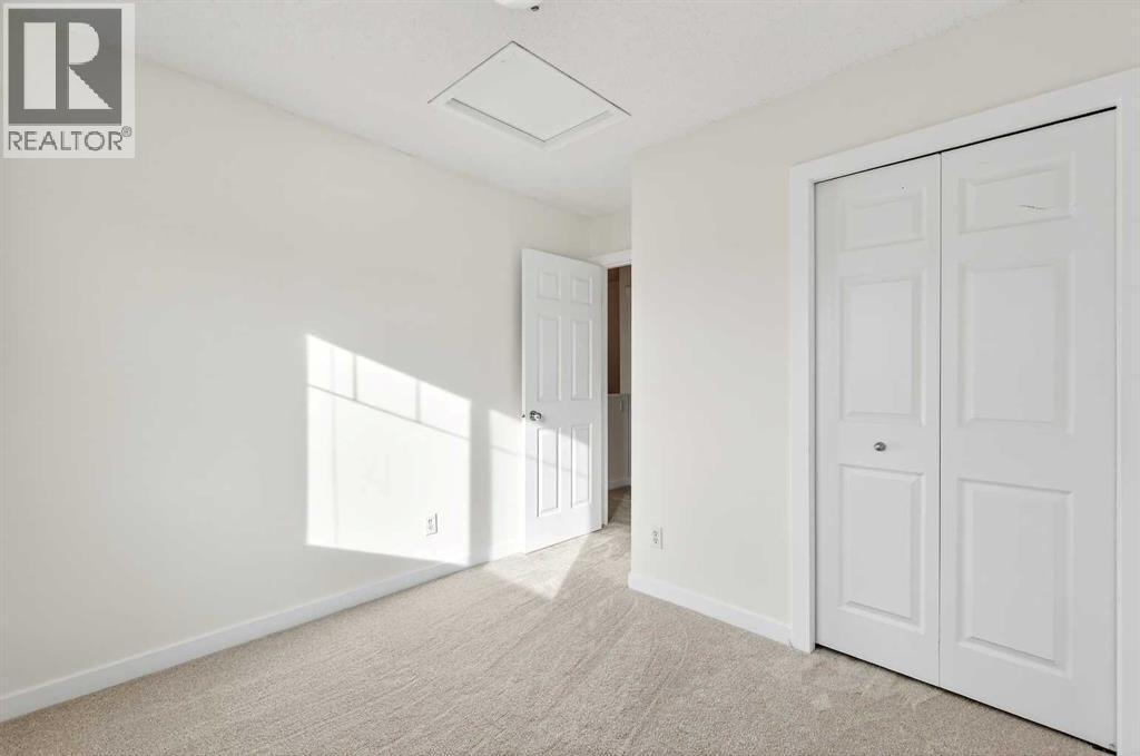 109 Copperstone Grove Se, Calgary, AB - Indoor Photo Showing Other Room