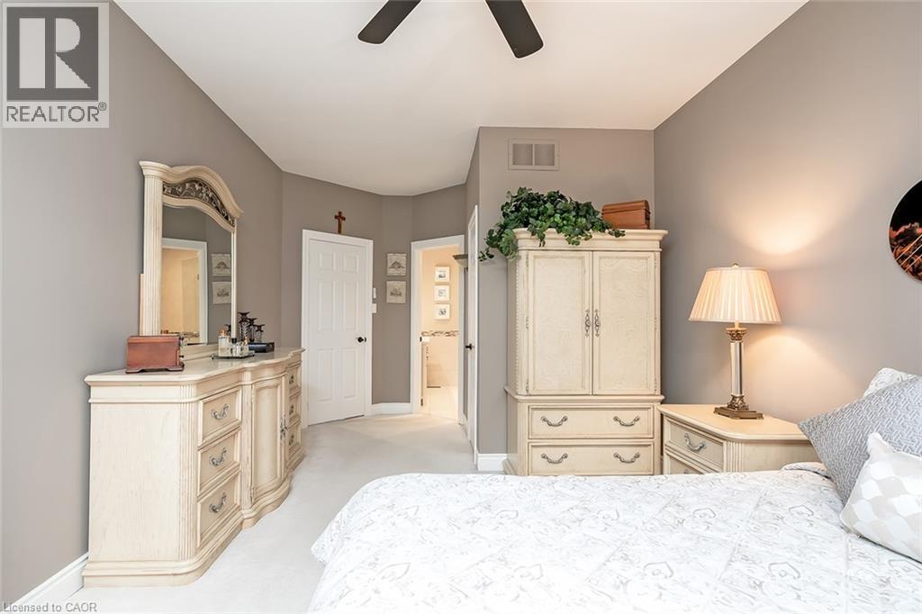 4304 Taywood Drive, Burlington, ON - Indoor Photo Showing Bedroom