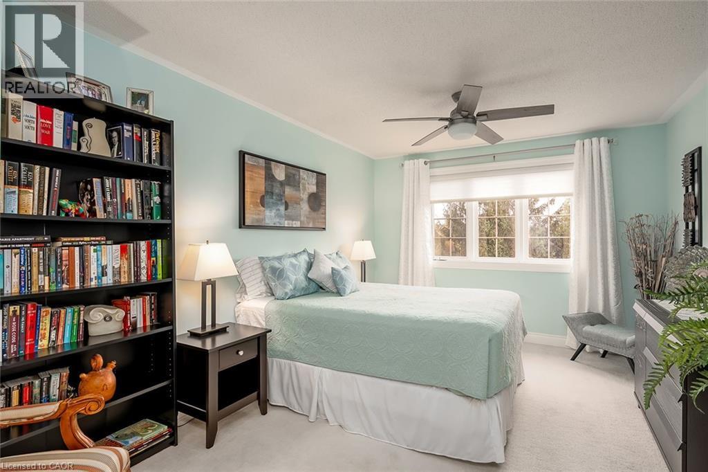 4304 Taywood Drive, Burlington, ON - Indoor Photo Showing Bedroom