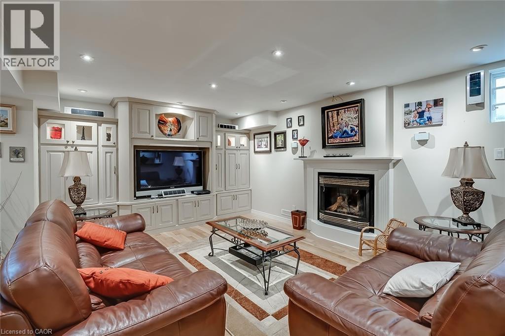 4304 Taywood Drive, Burlington, ON - Indoor Photo Showing Living Room With Fireplace