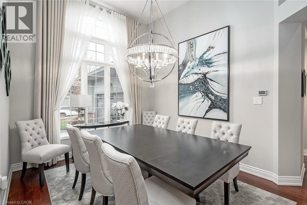 4304 Taywood Drive, Burlington, ON - Indoor Photo Showing Dining Room