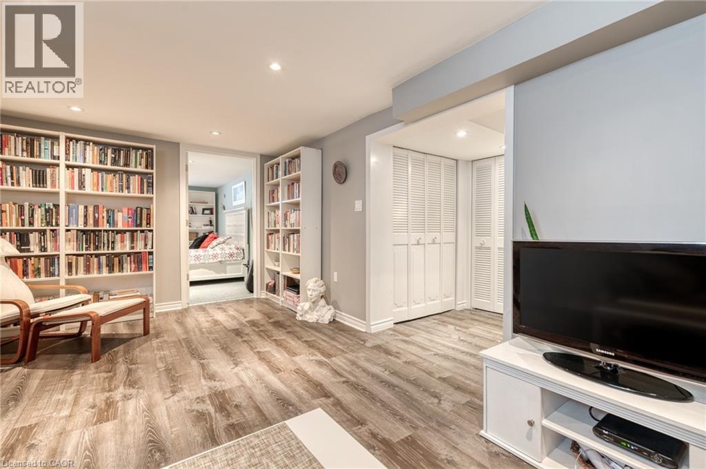 162 Bendamere Avenue, Hamilton, ON - Indoor