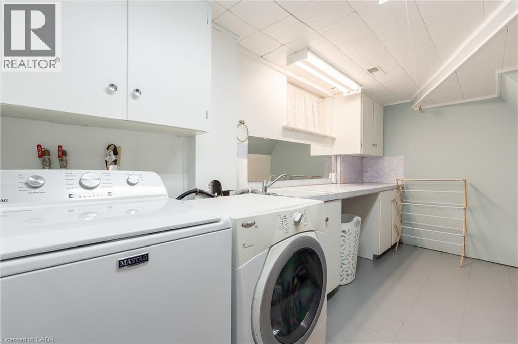 162 Bendamere Avenue, Hamilton, ON - Indoor Photo Showing Laundry Room