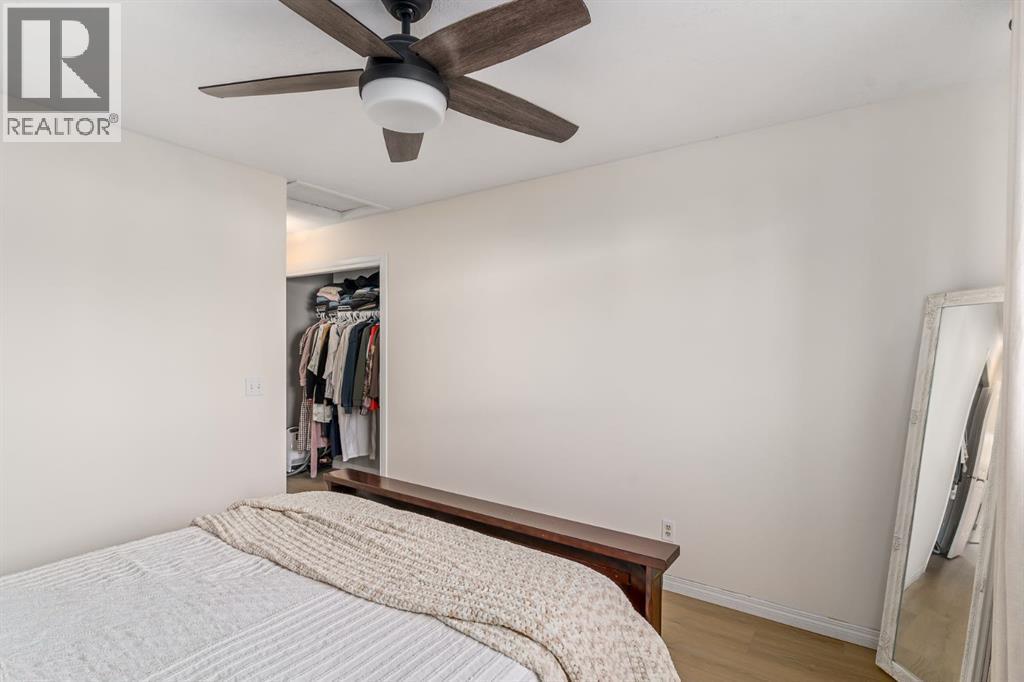 17 Aster Place Se, Airdrie, AB - Indoor Photo Showing Bedroom