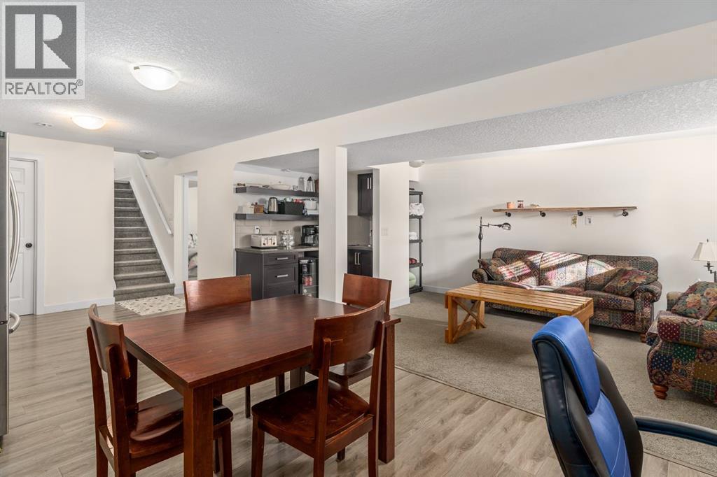 17 Aster Place Se, Airdrie, AB - Indoor Photo Showing Dining Room