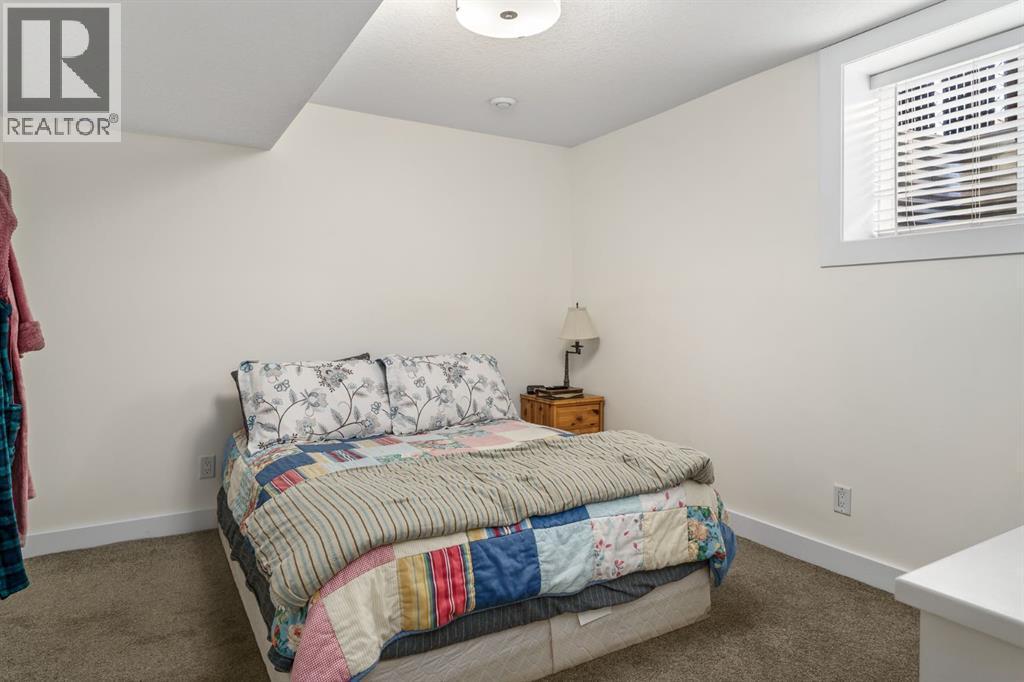 17 Aster Place Se, Airdrie, AB - Indoor Photo Showing Bedroom