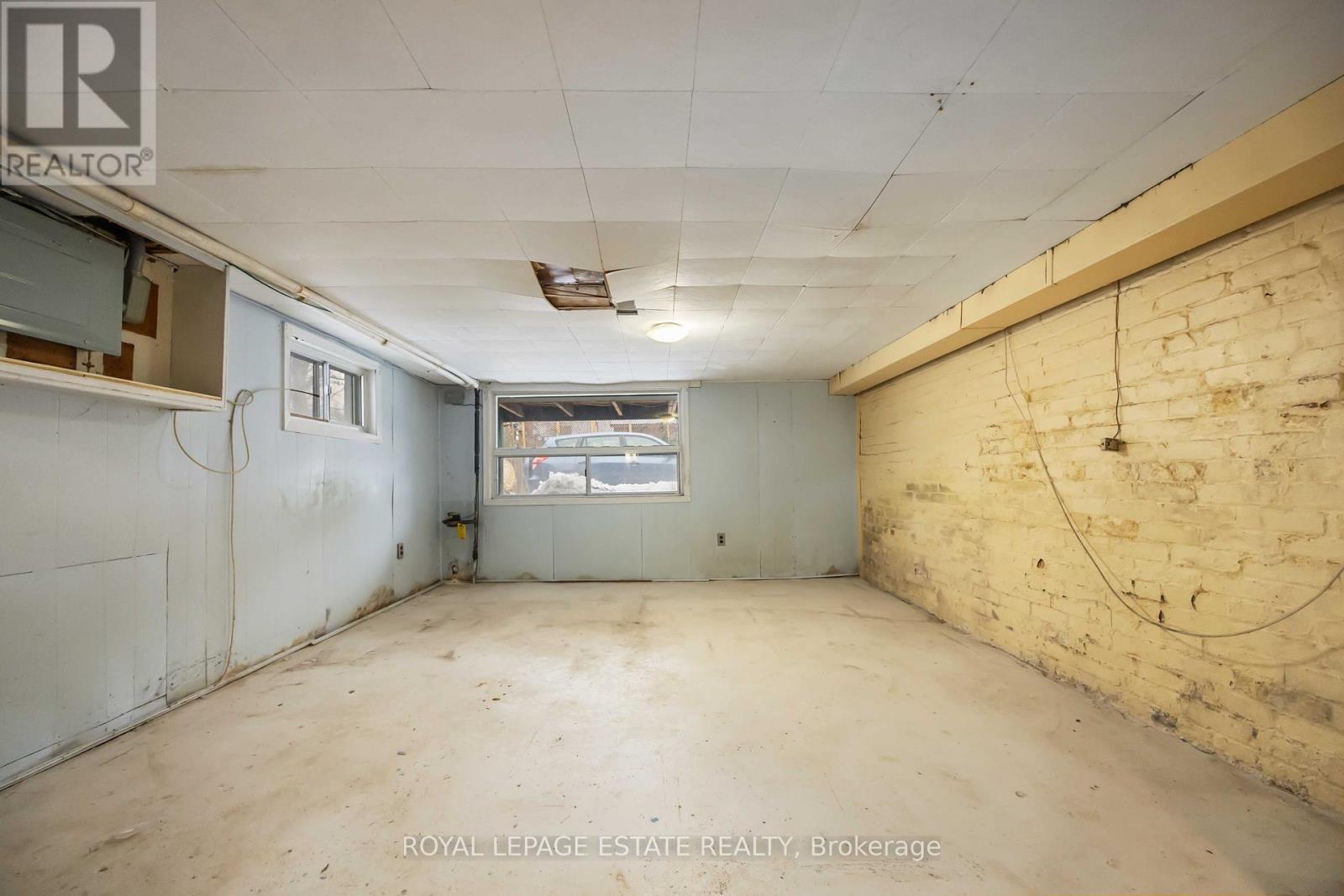 Plenty of Room to Re-Imagine this Space. - 337 Craven Road, Toronto, ON - Indoor