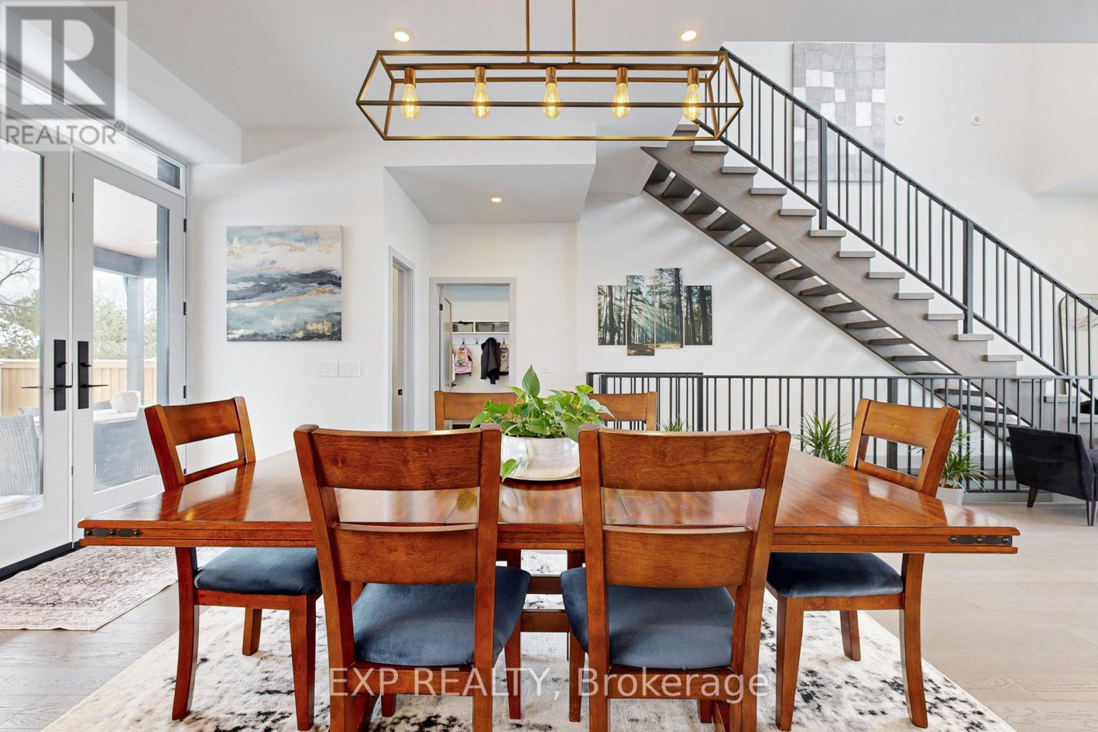 169 Euston Road, Burlington, ON - Indoor Photo Showing Dining Room