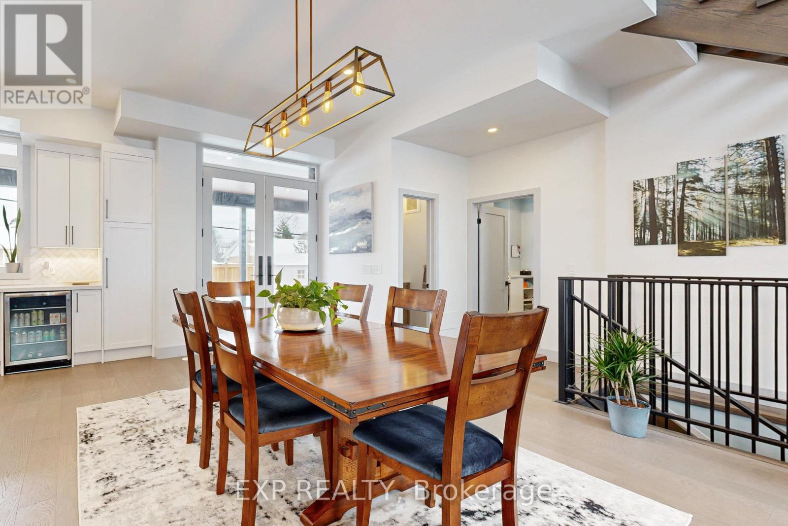 169 Euston Road, Burlington, ON - Indoor Photo Showing Dining Room