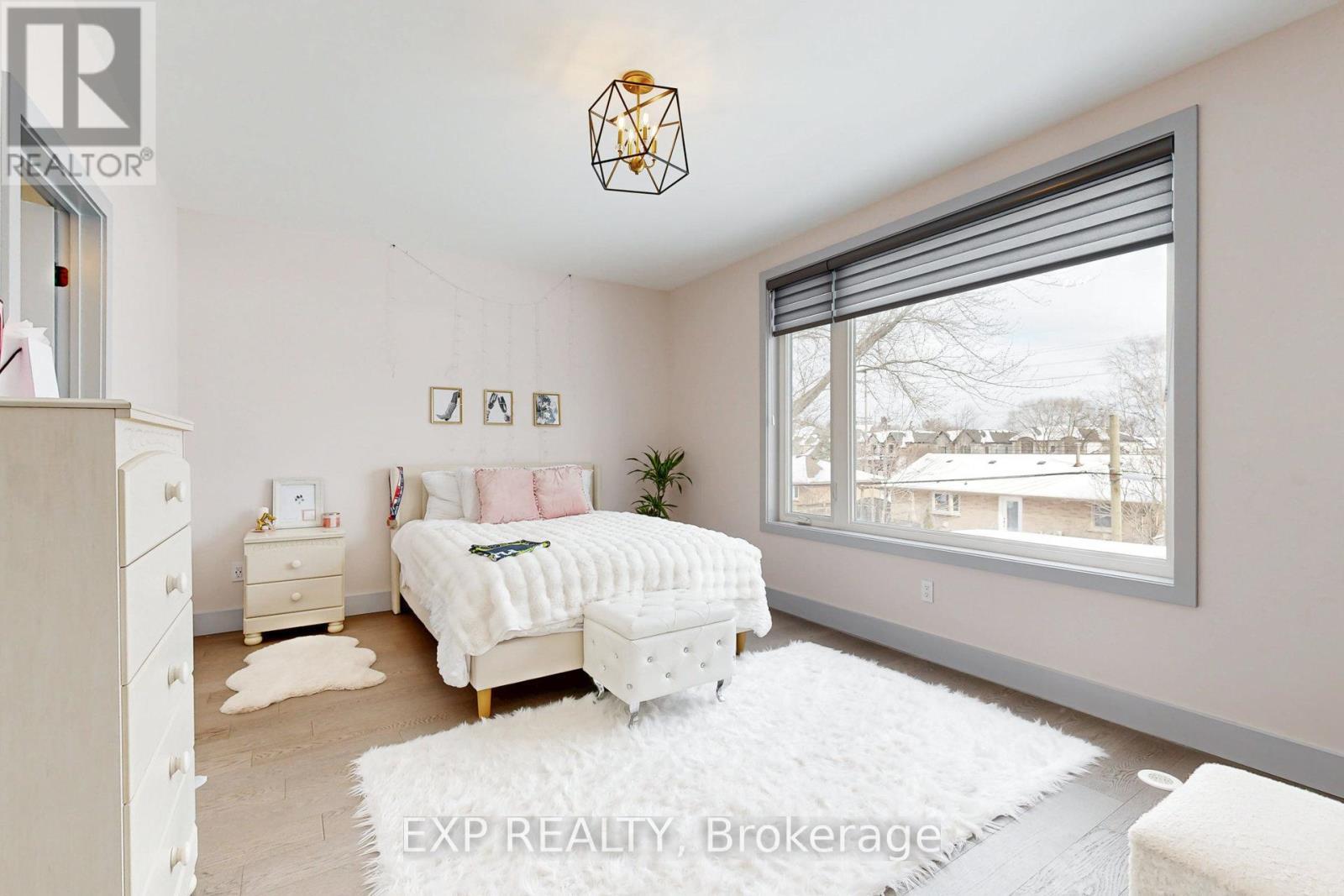 169 Euston Road, Burlington, ON - Indoor Photo Showing Bedroom