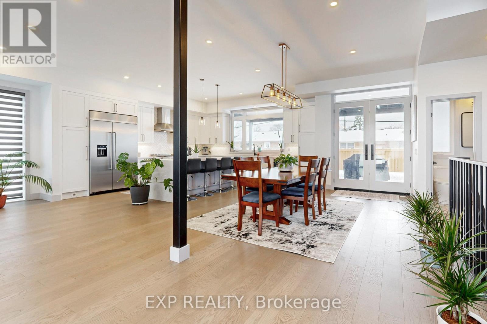 169 Euston Road, Burlington, ON - Indoor