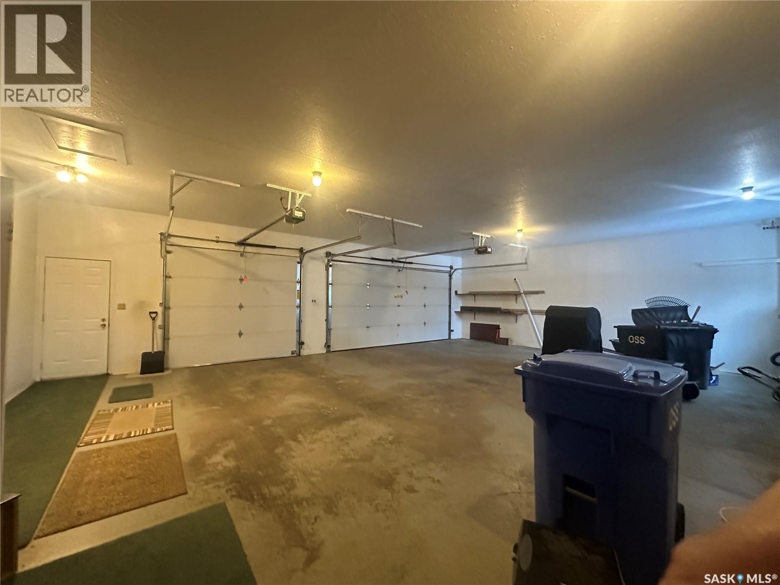 340 Canora Avenue, Canora, SK - Indoor Photo Showing Garage