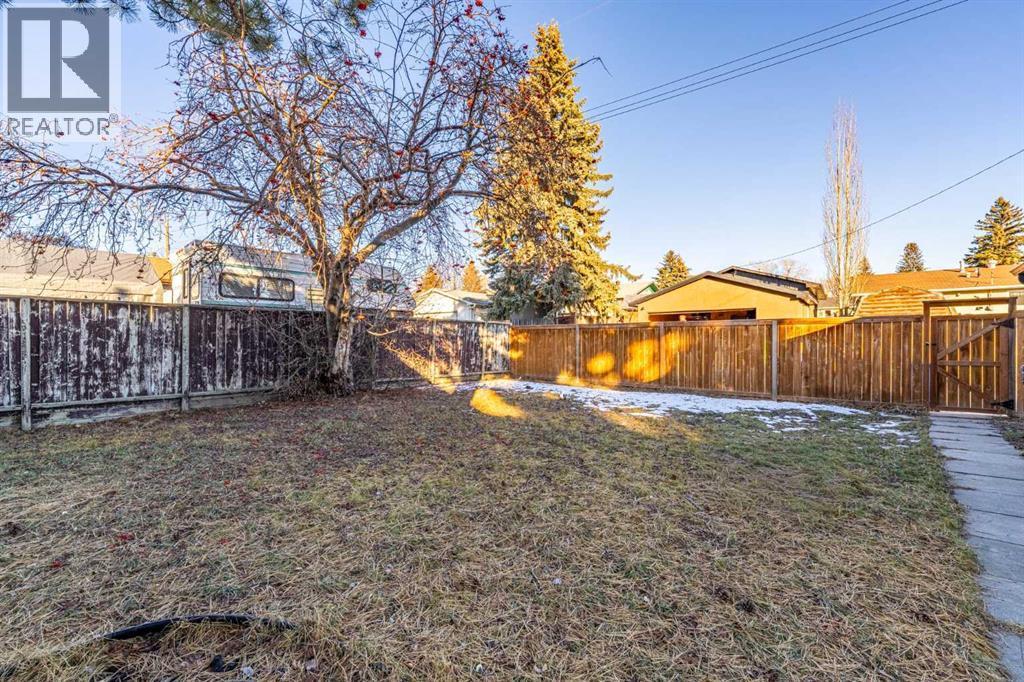 5816 Maddock Drive Ne, Calgary, AB - Outdoor