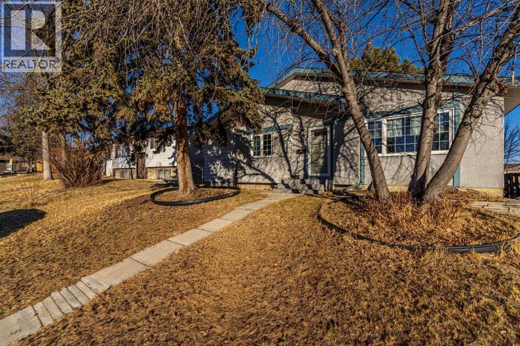 5816 Maddock Drive Ne, Calgary, AB - Outdoor