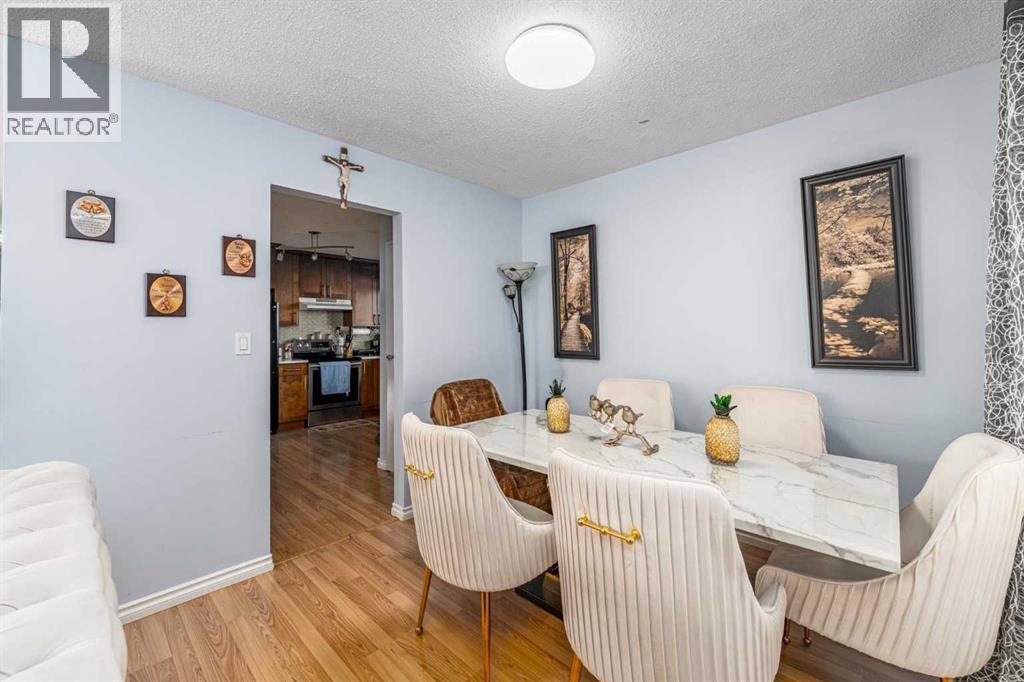 5816 Maddock Drive Ne, Calgary, AB - Indoor Photo Showing Dining Room