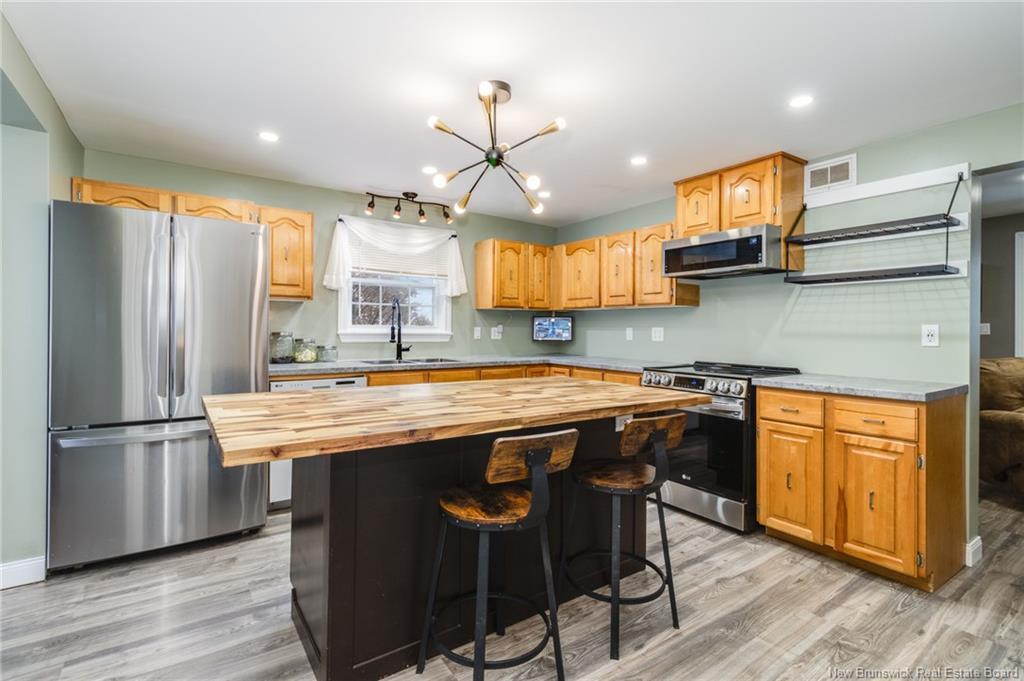 394 Royal Rd, Fredericton, NB