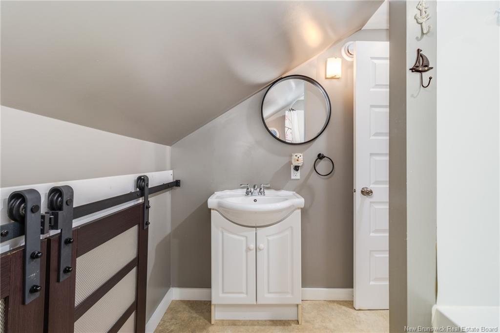 394 Royal Rd, Fredericton, NB