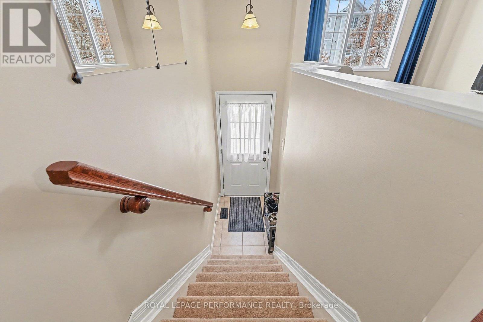 83 Manhattan Crescent, Ottawa, ON - Indoor Photo Showing Other Room