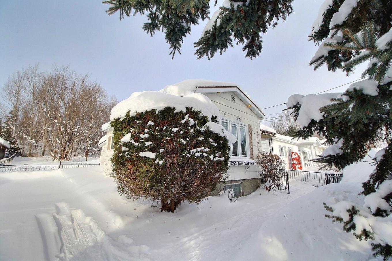 Façade - 1790 Rue Bourassa, Val-D'Or, QC - Outdoor