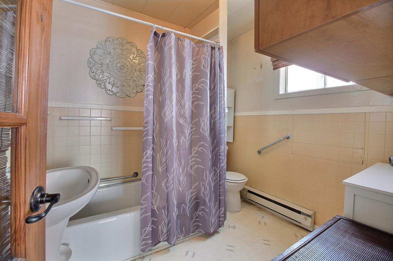 Salle de bains - 1790 Rue Bourassa, Val-D'Or, QC - Indoor