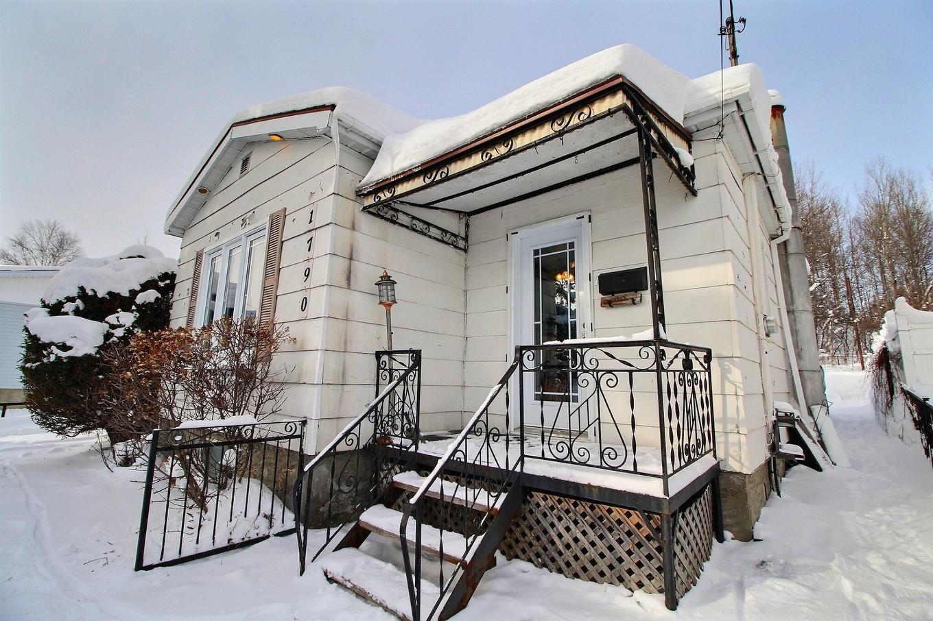Façade - 1790 Rue Bourassa, Val-D'Or, QC - Outdoor