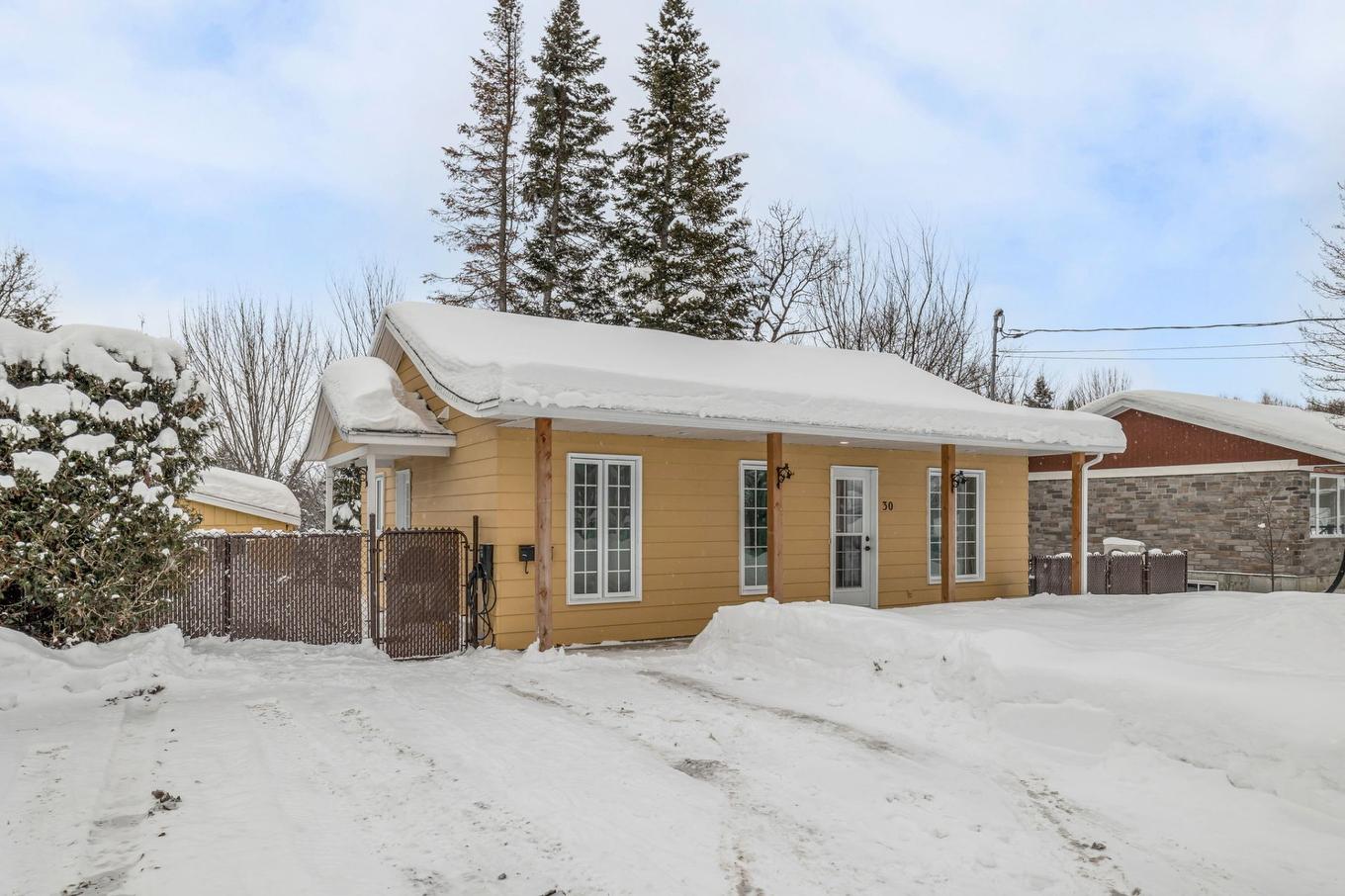 Frontage - 30 Rue Valéda-Auclair, Québec (Charlesbourg), QC - Outdoor