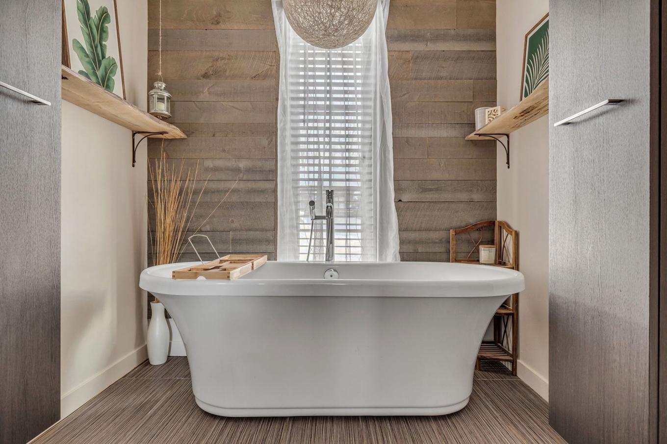 Bathroom - 30 Rue Valéda-Auclair, Québec (Charlesbourg), QC - Indoor