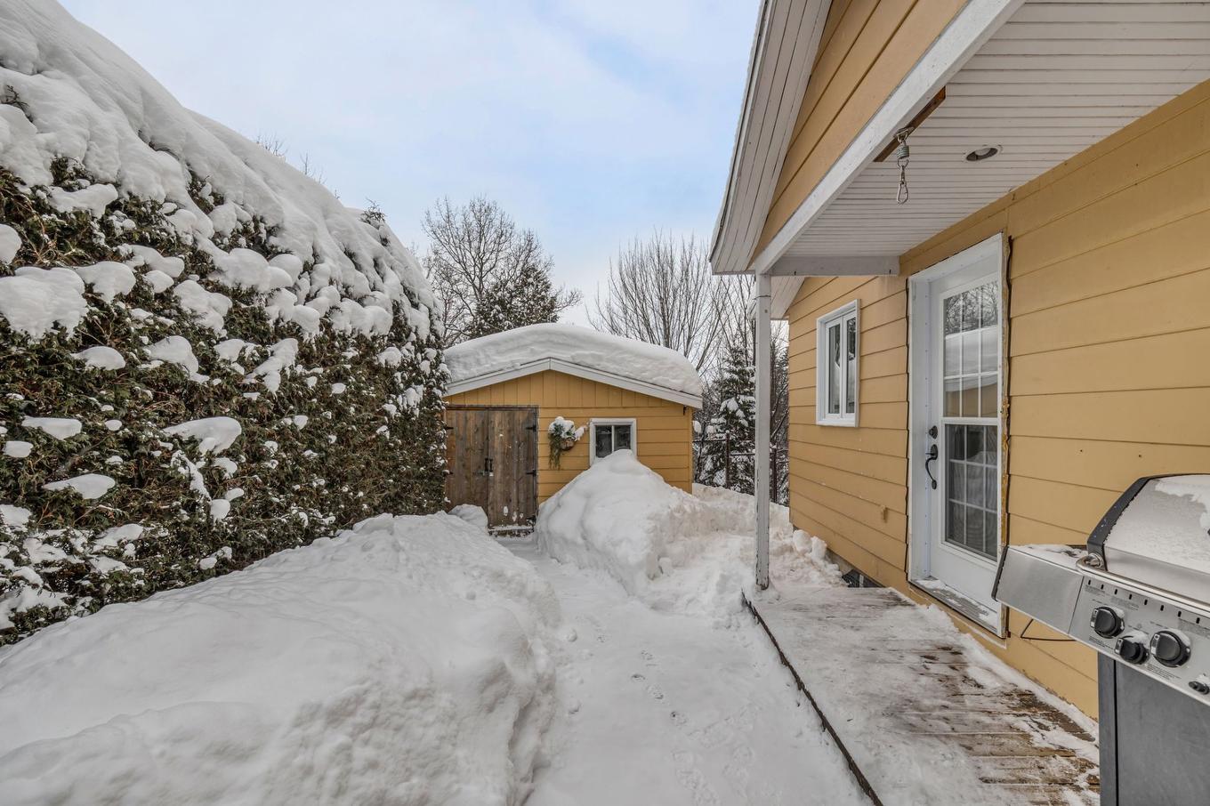 Shed - 30 Rue Valéda-Auclair, Québec (Charlesbourg), QC - Outdoor With Exterior