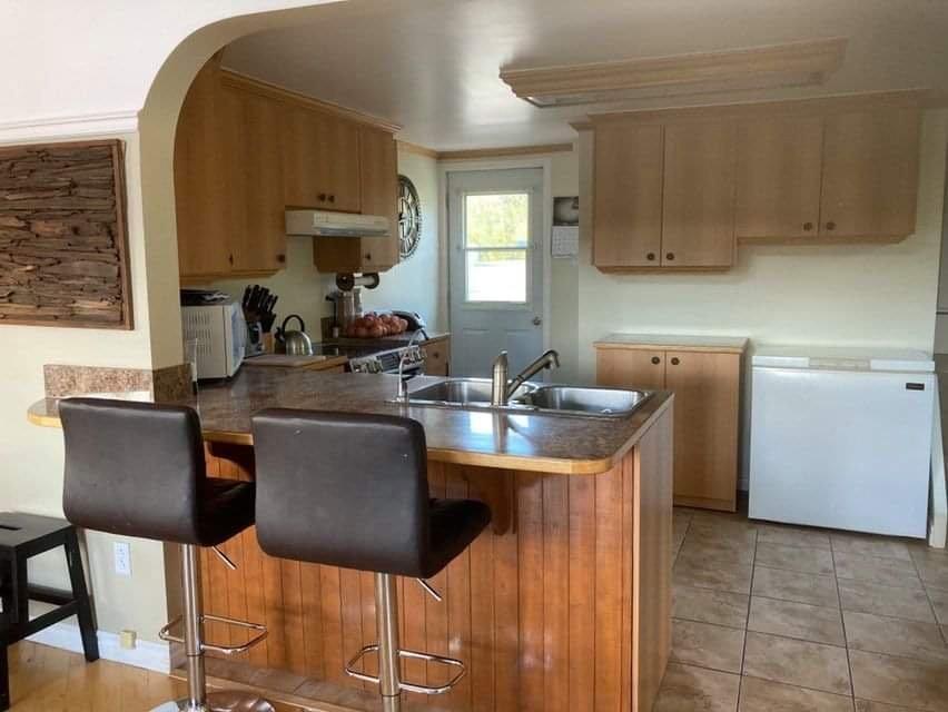 Cuisine - 8265 Rg Du Vieux-Pont, Rouyn-Noranda, QC - Indoor Photo Showing Kitchen With Double Sink
