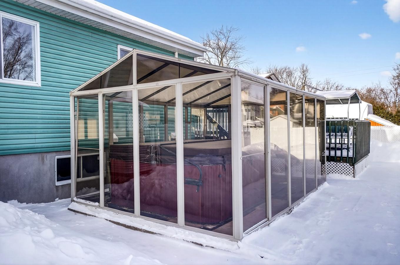 Solarium/Sunroom - 121 Rue Bellerive, Saint-Eustache, QC - Outdoor