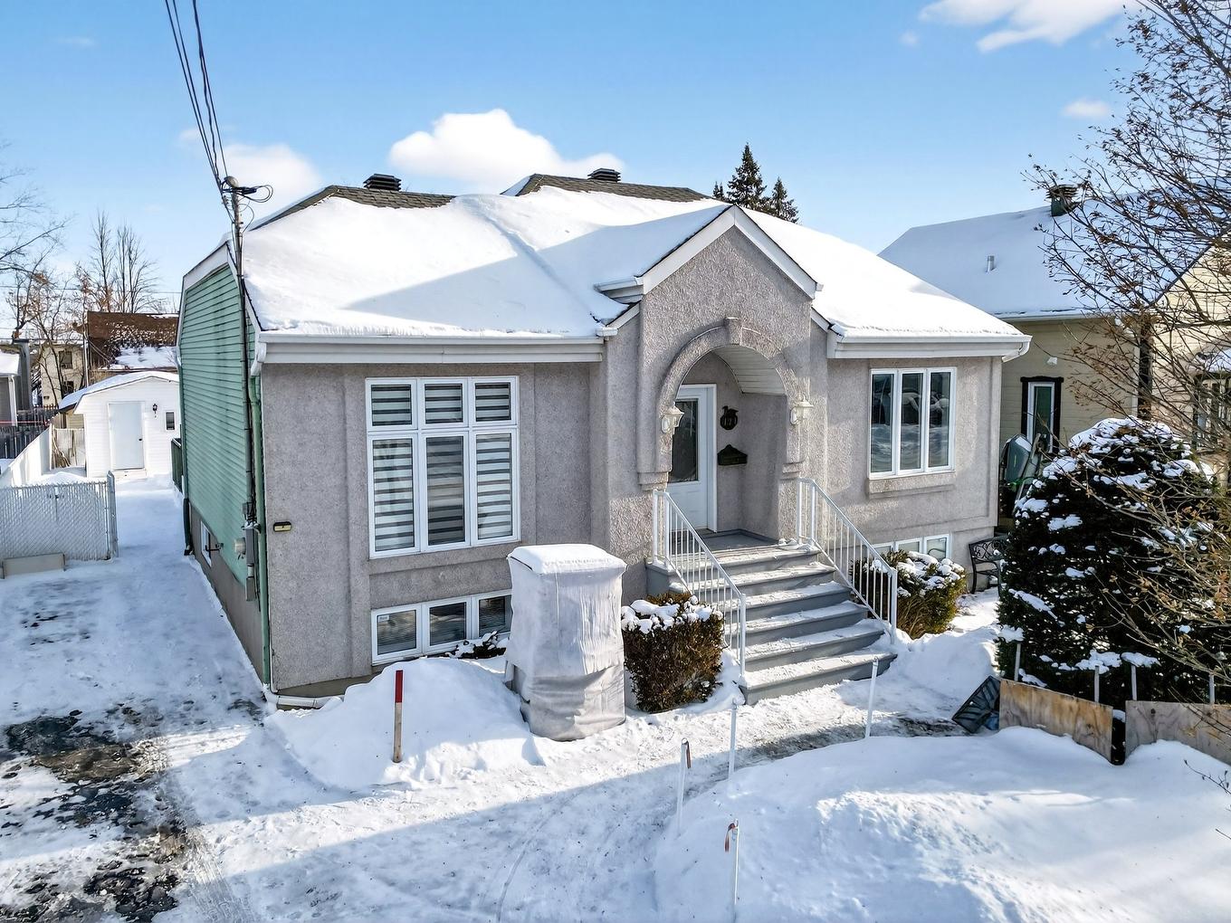 Aerial photo - 121 Rue Bellerive, Saint-Eustache, QC - Outdoor With Facade