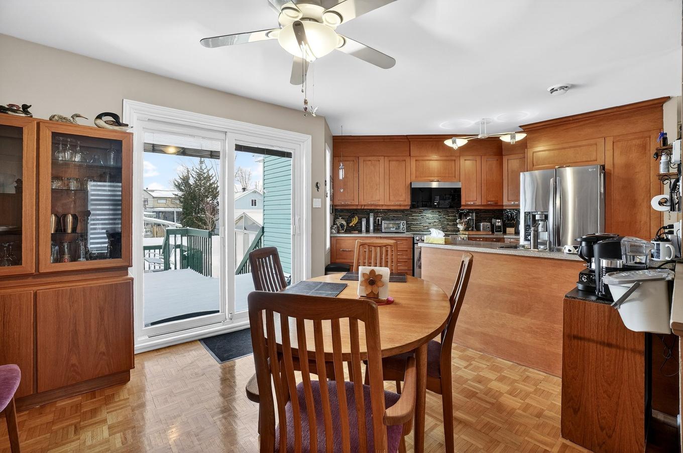 Kitchen - 121 Rue Bellerive, Saint-Eustache, QC - Indoor Photo Showing Dining Room