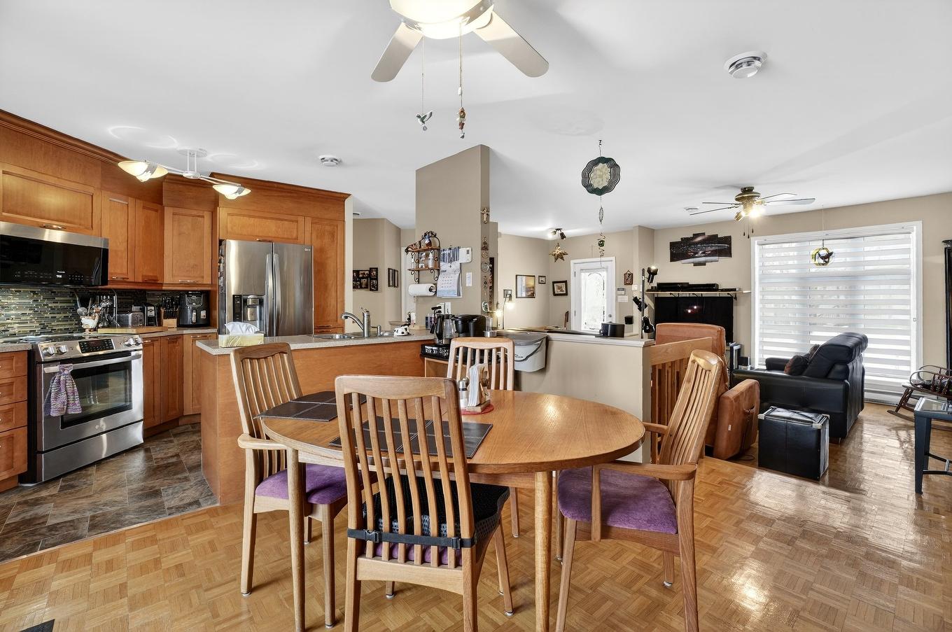 Kitchen - 121 Rue Bellerive, Saint-Eustache, QC - Indoor