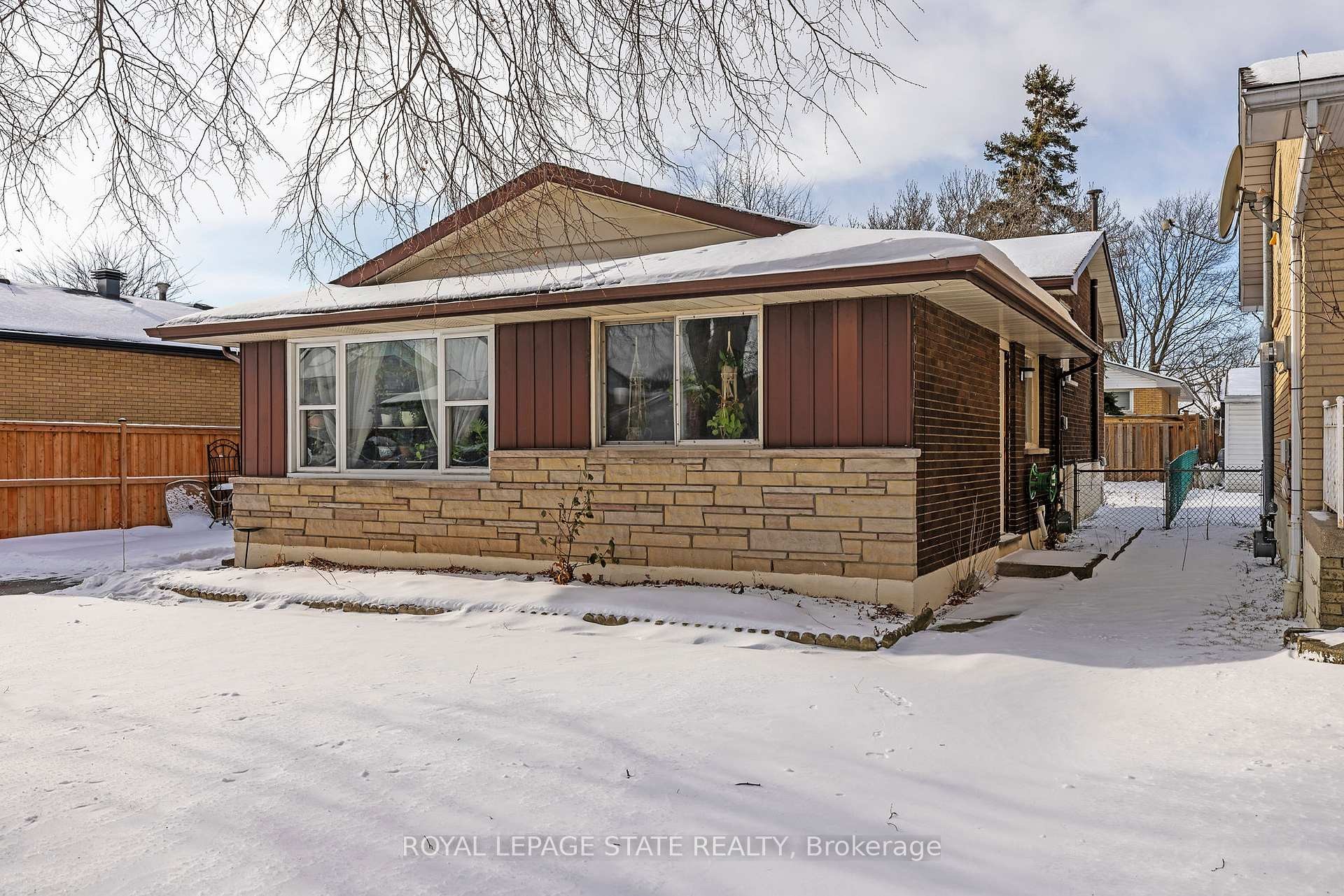 78 Cromwell Crescent, Hamilton, ON - Outdoor