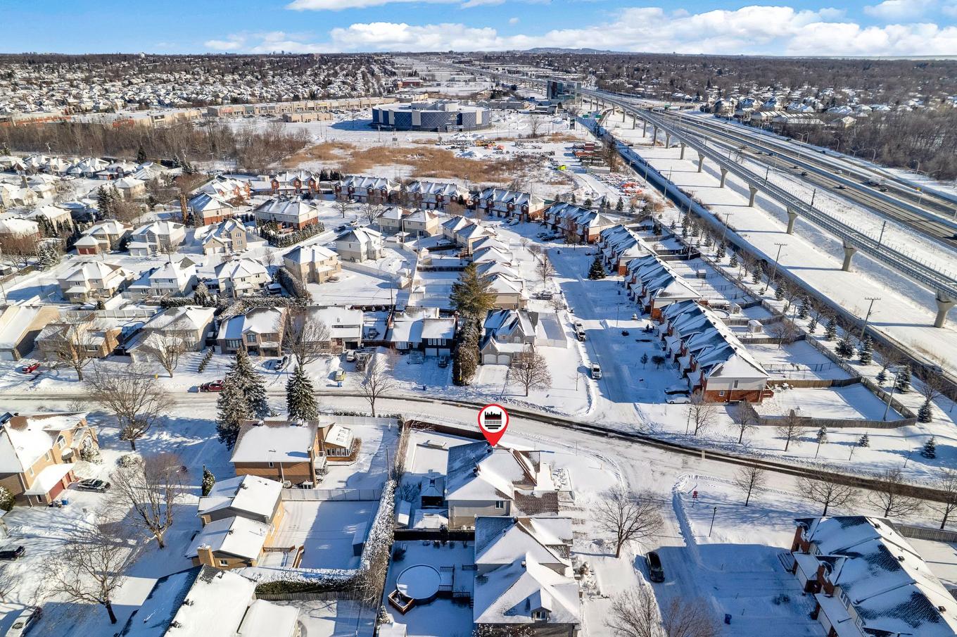 Overall view - 2 Rue Du Boisé, Kirkland, QC - Outdoor With View
