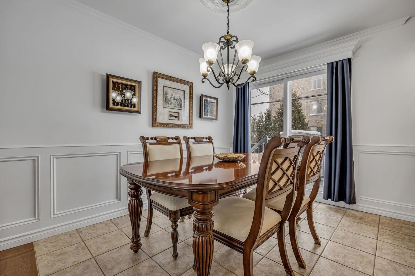 Salle à manger - 2837 Carré Des Argiles, Québec (Les Rivières), QC - Indoor Photo Showing Dining Room